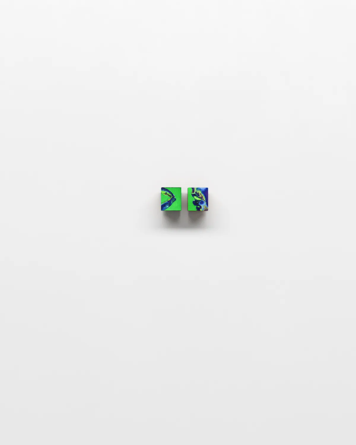 Pill Obligations, 2023, Peinture à l'huile, 4 x 7 x 2 cm