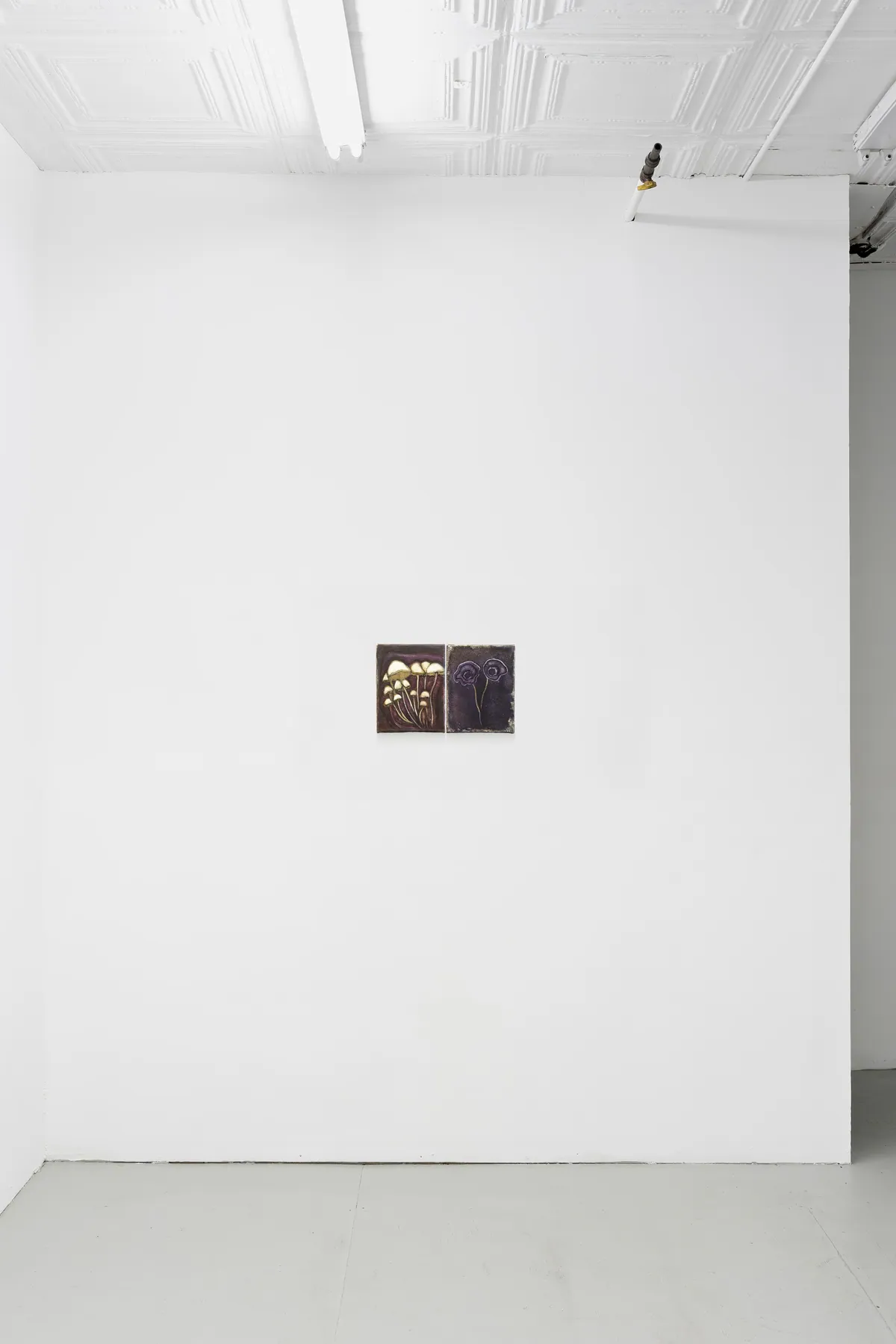 Saprophytes, 2025, Huile sur lin, 18 x 14 x 2,5 cm, Collection privée; Pharmakos, 2025, Huile sur lin, 18 x 14 x 2,5 cm, Collection privée