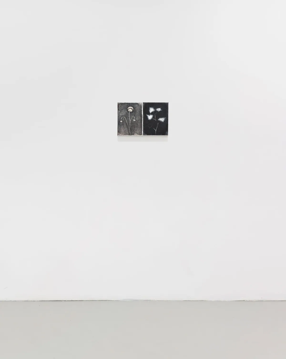 Humus spectral, 2026, Huile sur lin, 18 x 14 x 2,5 cm ; Silence poreux, 2026, Huile sur lin, 18 x 14 x 2,5 cm